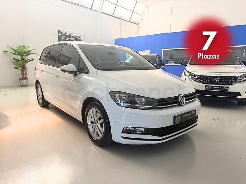 Usado VW Touran Advance 110 CV (80 kW) 2016 Blanco Monovolumen