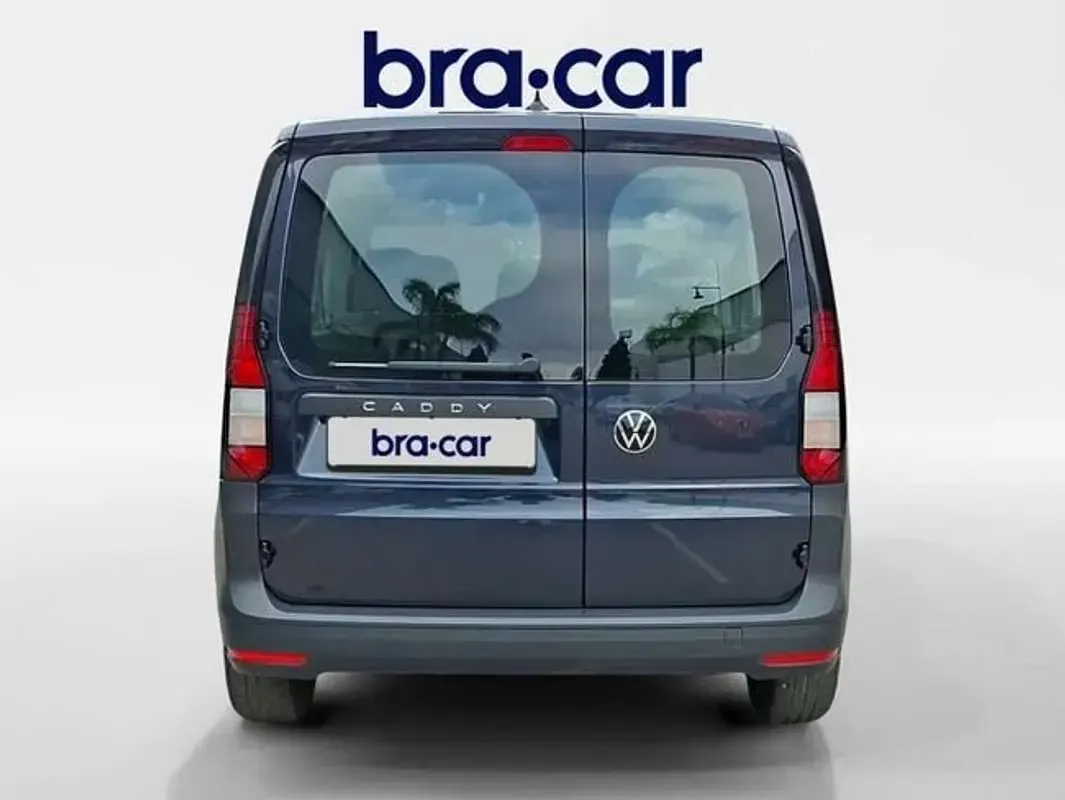 Usado VW Caddy 102 CV (75 kW) 2023 Azul Monovolumen
