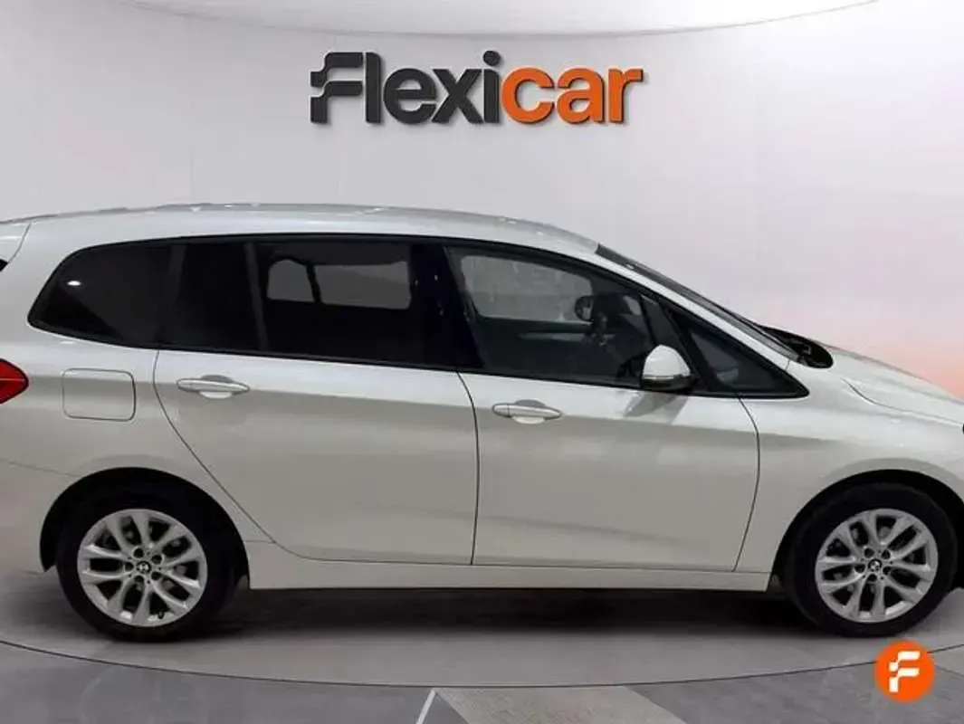 Usado BMW 216 109 CV (80 kW) 2020 Blanco Monovolumen