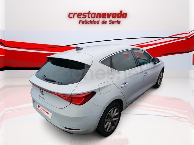 Usado Seat Leon Style 116 CV (85 kW) 2025 Blanco Berlina