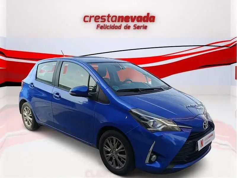 Usado Toyota Yaris Active 72 CV (52 kW) 2019 Azul