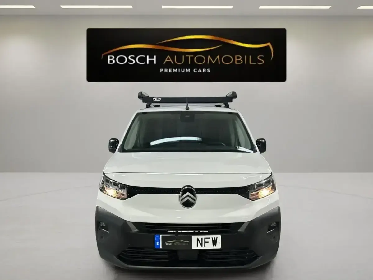 Usado Citroën Berlingo 100 CV (73 kW) 2025 Blanco Monovolumen