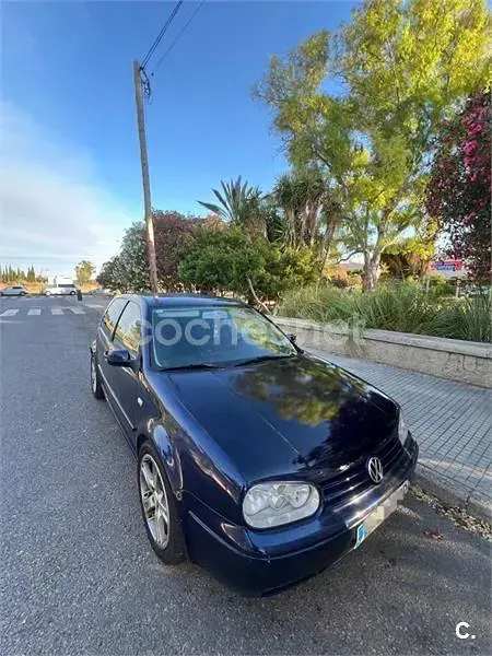 Usado VW Golf IV Highline 110 CV (80 kW) 2000 Azul Berlina