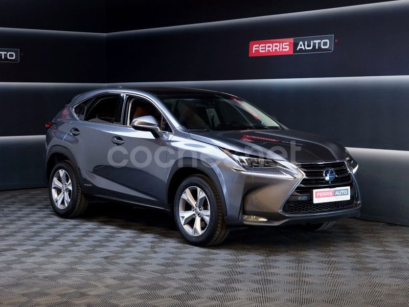 Gris / plata Usado 2015 Lexus NX300h Luxury Line SUV | 27.390 € (Precio justo) - Imagen 1/4