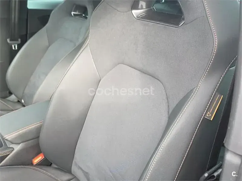 Usado Cupra Formentor VZ 272 CV (200 kW) 2025 Gris / plata SUV