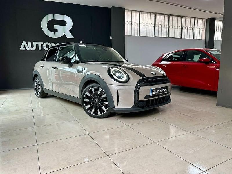 Usado Mini Cooper 136 CV (100 kW) 2023 Beige Utilitario