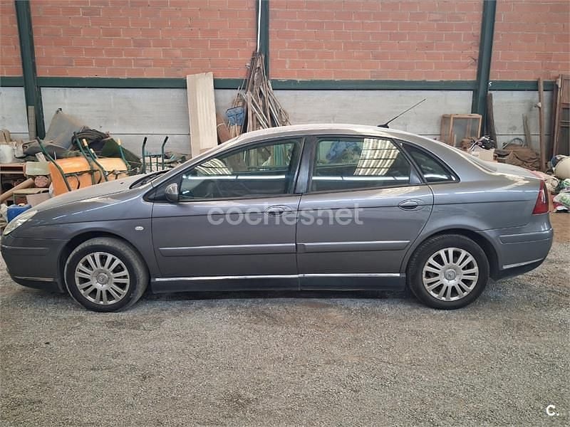 Usado Citroën C5 110 CV (80 kW) 2004 Gris / plata Berlina
