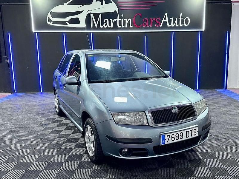 Usado Skoda Fabia 64 HP (47 kW) 2007 Azul Sedan