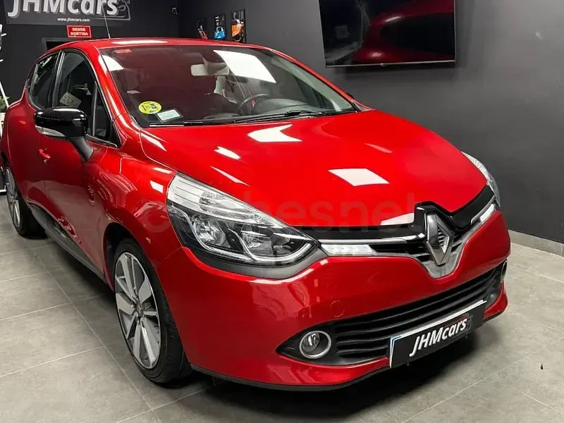 Usado Renault Clio IV 90 CV (66 kW) 2014 Naranja Berlina