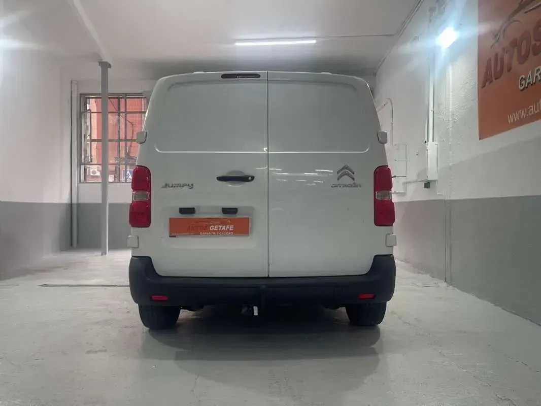 Usado Citroën Jumpy 102 CV (75 kW) 2021 Blanco Monovolumen
