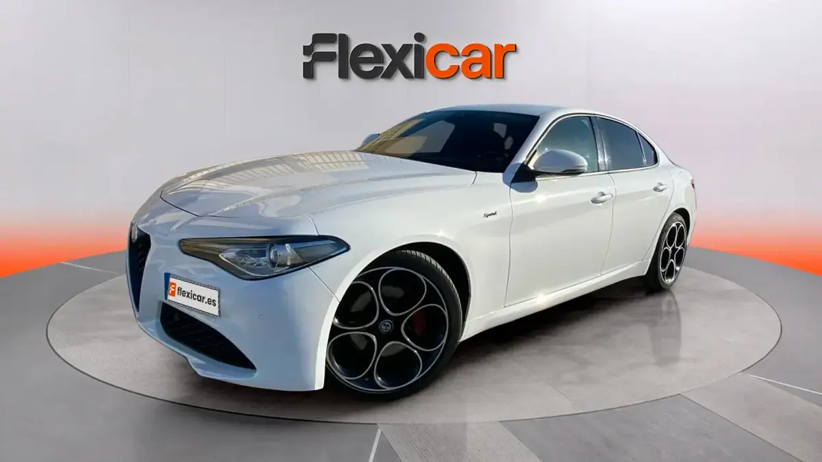 Usado Alfa Romeo Giulia Sprint 200 CV (147 kW) 2021 Blanco Berlina