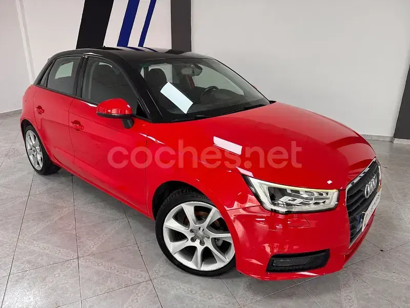 Usado Audi A1 Sportback 90 CV (66 kW) 2015 Rojo Utilitario