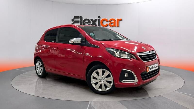 Usado Peugeot 108 Active 72 CV (52 kW) 2021 Rojo Utilitario