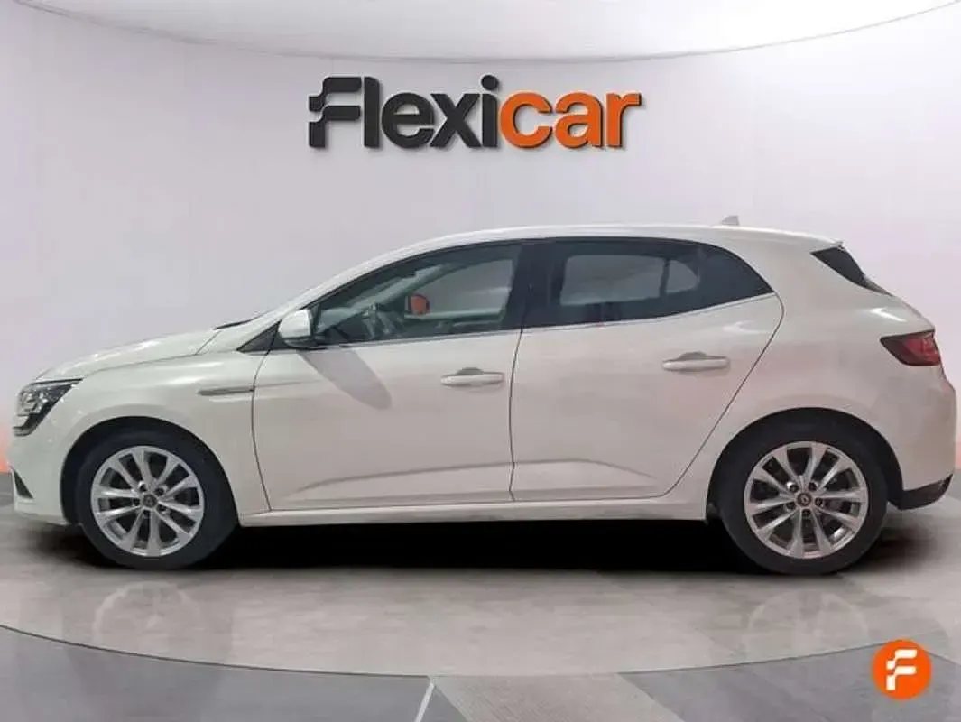 Usado Renault Mégane Zen 132 CV (97 kW) 2018 Blanco Utilitario