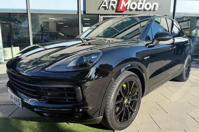 Negro Usado 2018 Porsche Cayenne SUV | 59.950 € (Un poco caro) - Imagen 1/4