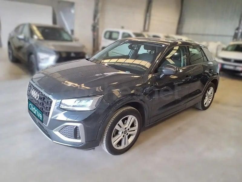 Usado Audi Q2 Advanced Plus 116 CV (85 kW) 2022 Gris / plata SUV