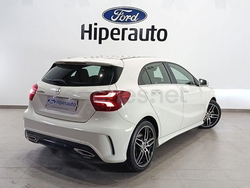 Usado Mercedes A200 136 CV (100 kW) 2017 Blanco Berlina