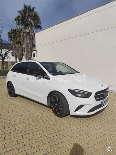 Usado Mercedes B200 170 CV (125 kW) 2019 Blanco Monovolumen