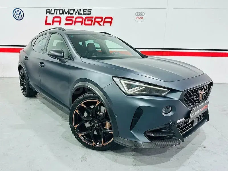 Usado Cupra Formentor VZ 390 CV (286 kW) 2023 Gris / plata SUV