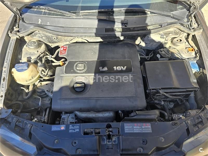 Usado Seat Ibiza Reference 100 CV (73 kW) 2003 Negro Utilitario