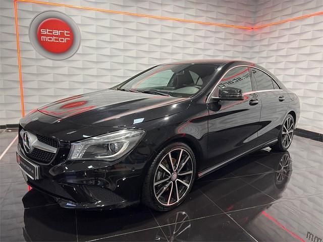 Negronegro Usado 2014 Mercedes CLA220 Berlina | 17.900 € (Buen precio) - Imagen 1/4