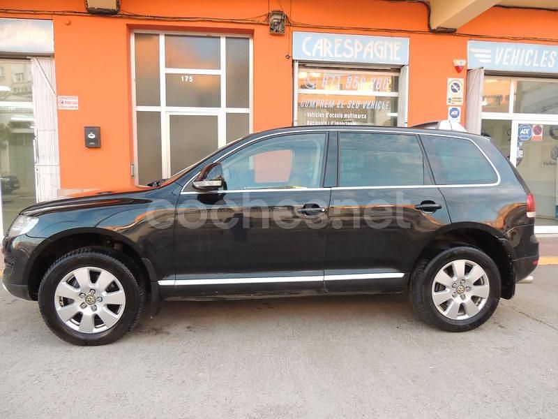 Usado VW Touareg 240 CV (176 kW) 2008 Negro SUV