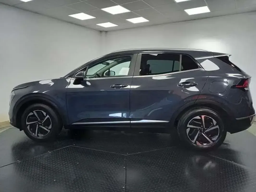 Usado Kia Sportage Plus 116 CV (85 kW) 2022 Gris SUV