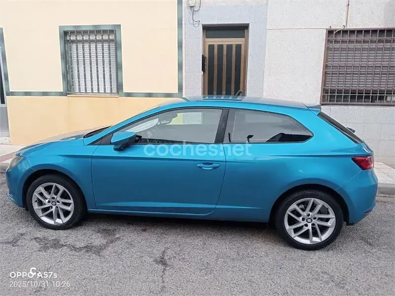 Usado Seat Leon SC I-Tech 105 CV (77 kW) 2013 Azul Utilitario