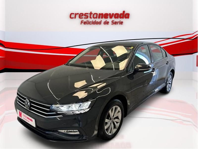 Gris Usado 2021 VW Passat Business Berlina | 17.300 € (Buen precio) - Imagen 1/4