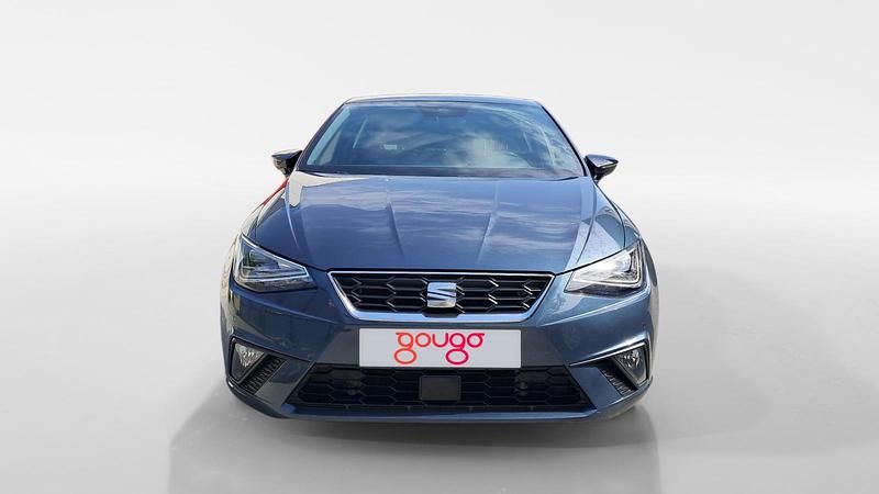 Usado Seat Ibiza FR 110 CV (80 kW) 2023 Gris / plata Utilitario