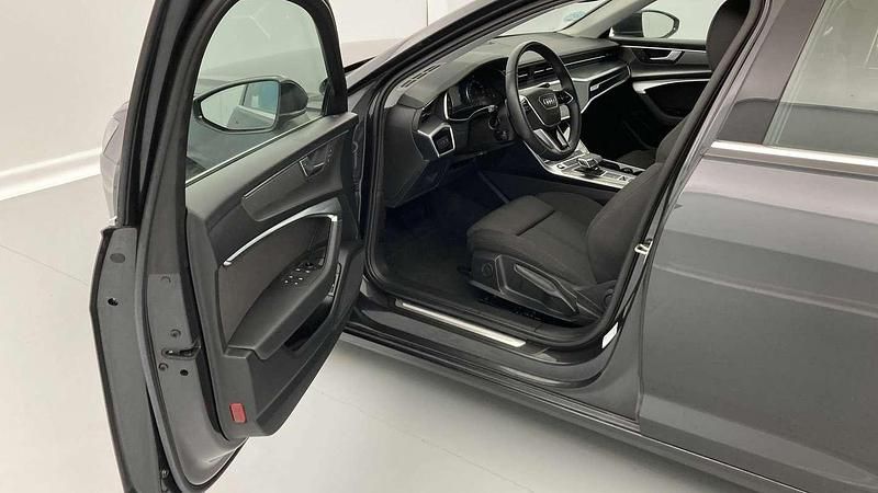 Usado Audi A6 Advanced 204 CV (150 kW) 2022 Plateado Familiar