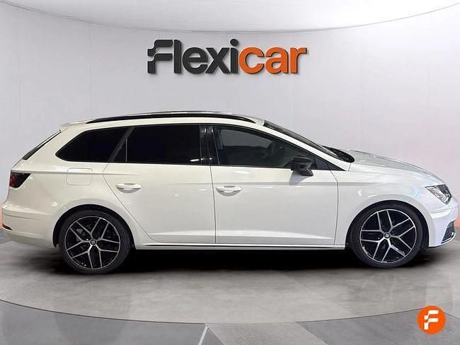 Usado Seat Leon FR 130 CV (95 kW) 2019 Blanco Familiar
