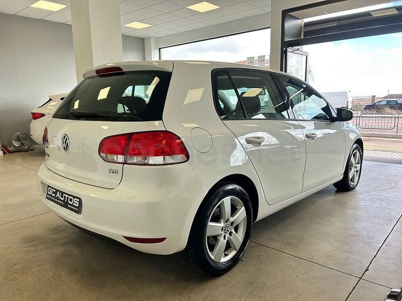 Usado VW Golf VII Edition 105 CV (77 kW) 2013 Blanco Berlina