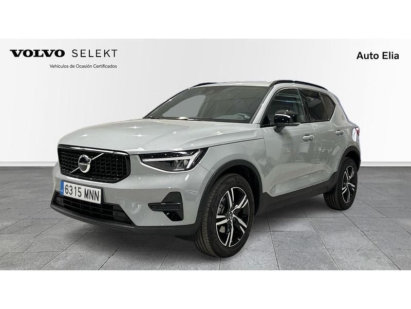 Gris Usado 2024 Volvo XC40 Plus SUV | 34.300 € (Precio justo) - Imagen 1/4