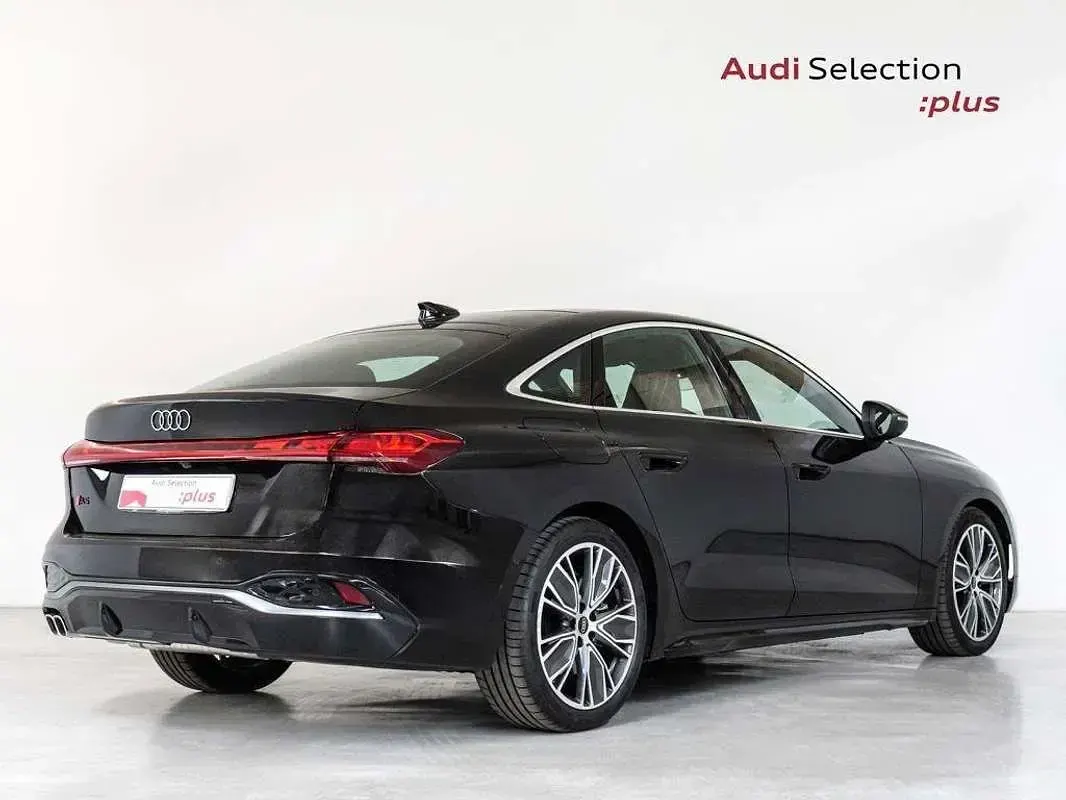 Usado Audi A5 Business 204 CV (150 kW) 2025 Negro Berlina