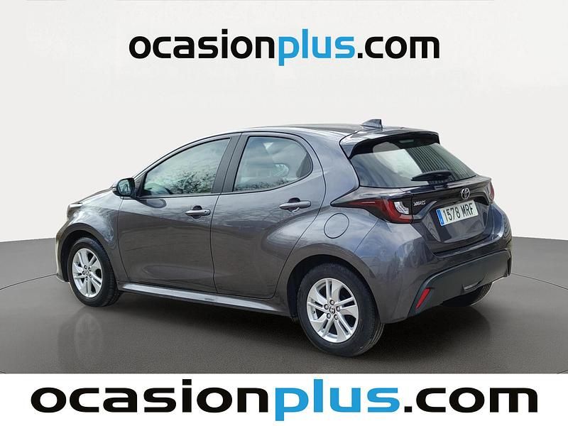 Usado Toyota Yaris Edition 125 CV (91 kW) 2024 Gris Utilitario