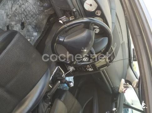 Usado Peugeot 407 Sport 140 CV (102 kW) 2009 Gris / plata Berlina