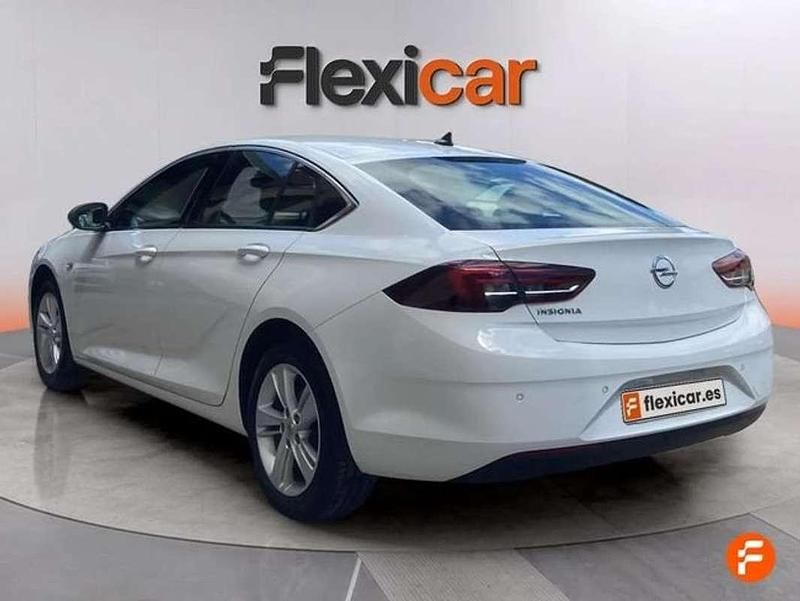 Usado Opel Insignia Business 174 CV (127 kW) 2022 Blanco Berlina
