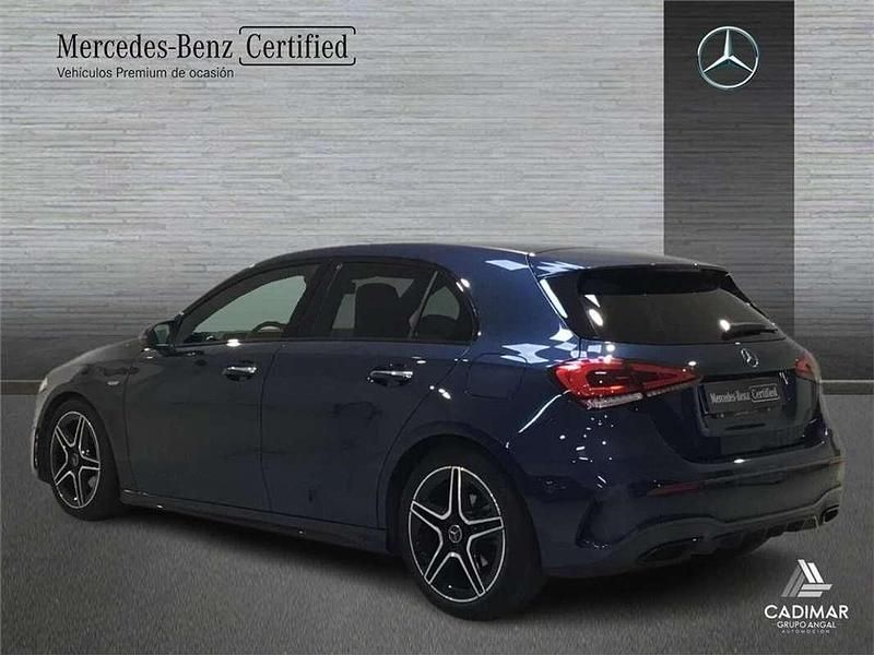 Usado Mercedes A180 116 CV (85 kW) 2021 Berlina