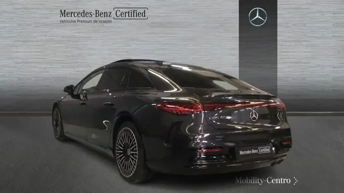 Usado Mercedes EQS450+ AMG line 264 kW (360 CV) 2023 Verde olivo mate Berlina