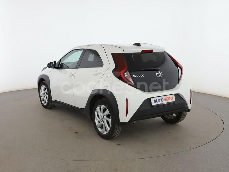 Usado Toyota Aygo Play 72 CV (52 kW) 2024 Blanco Utilitario