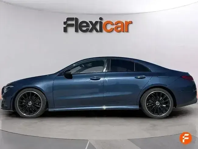 Usado Mercedes CLA180 136 CV (100 kW) 2020 Azul Berlina