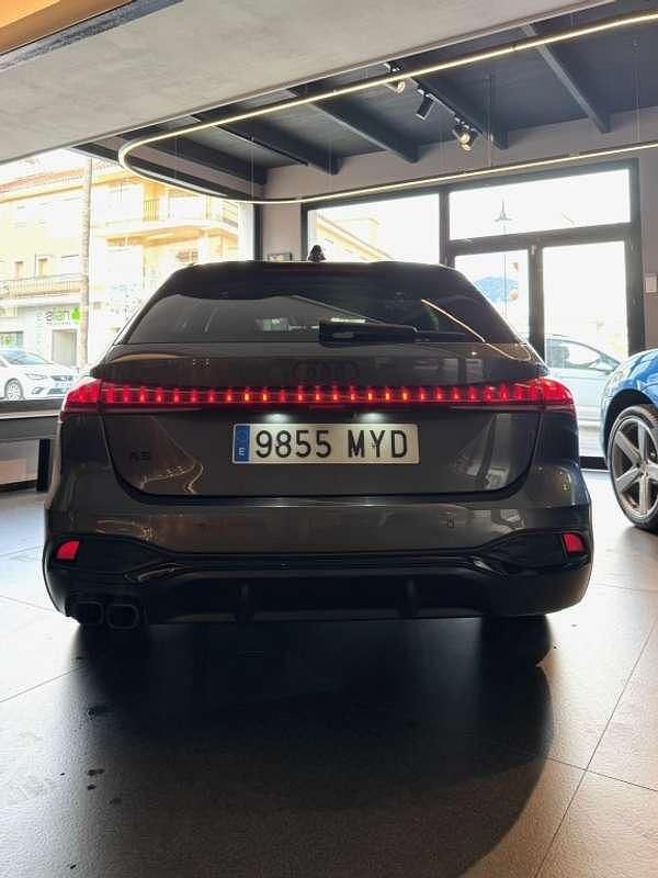 Usado Audi A5 S-Line 204 CV (150 kW) 2025 Gris Familiar