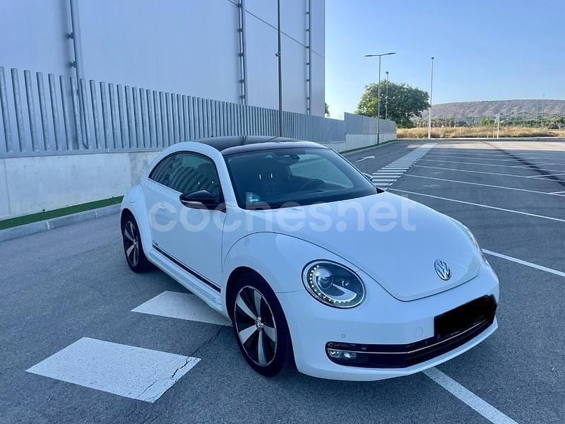 Usado VW Beetle Design 150 CV (110 kW) 2016 Blanco Utilitario