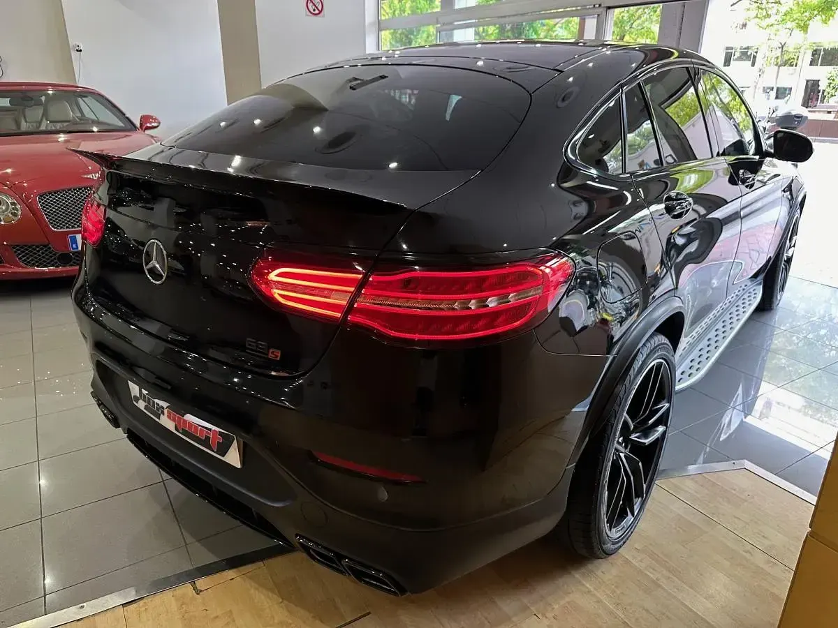 Usado Mercedes GLC63 AMG AMG 510 CV (375 kW) 2019 Negro SUV