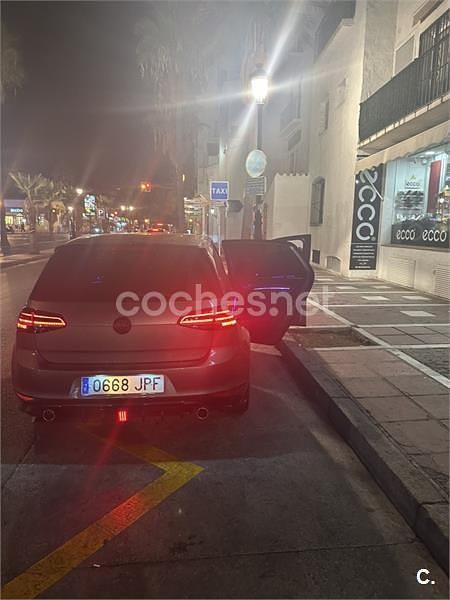 Usado VW Golf Sportsvan Edition 110 CV (80 kW) 2016 Gris / plata Monovolumen