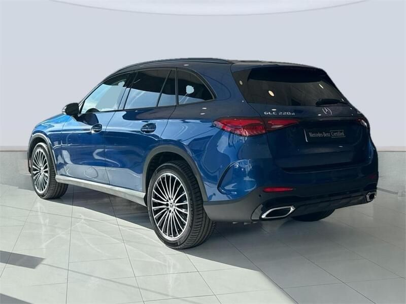 Usado Mercedes GLC220 197 HP (144 kW) 2025 Azul SUV