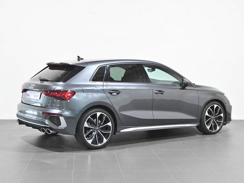 Usado Audi A3 Sport 310 CV (228 kW) 2023 Gris / plata Berlina