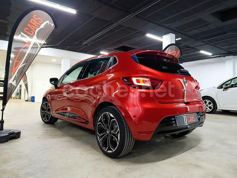 Usado Renault Clio IV 90 CV (66 kW) 2017 Granate Berlina