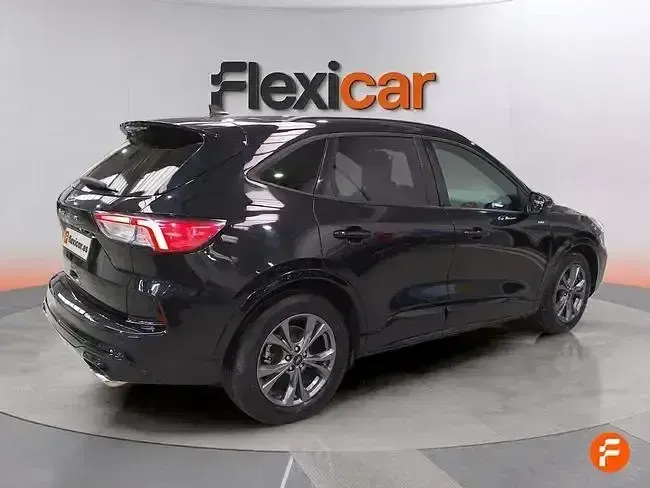 Usado Ford Kuga ST-Line 120 CV (88 kW) 2024 Negro SUV